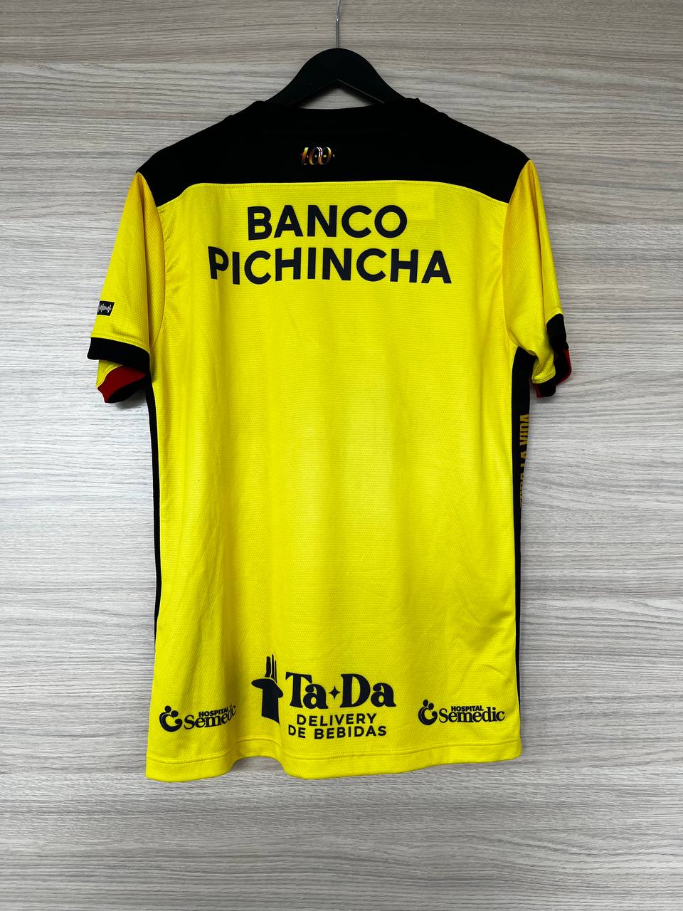 Barcelona de Ecuador amarilla - primera equipación 2025